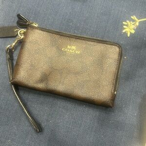 Cute coach wristlet